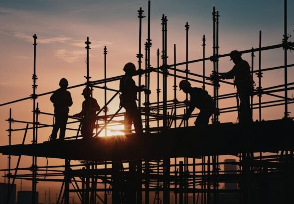 Pracownicy na budowie